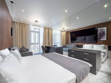 Апартаменты Luxe Family с балконом в  Апарт-отель МЕТРОПОЛЬ